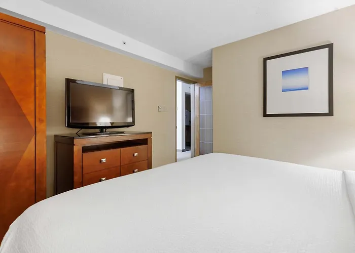 Sandman Hotel & Suites London Downtown