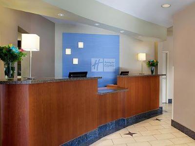Sandman & Downtown Hotel 3*