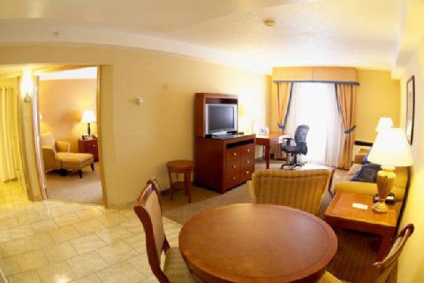 Sandman & Downtown Hotel 3*